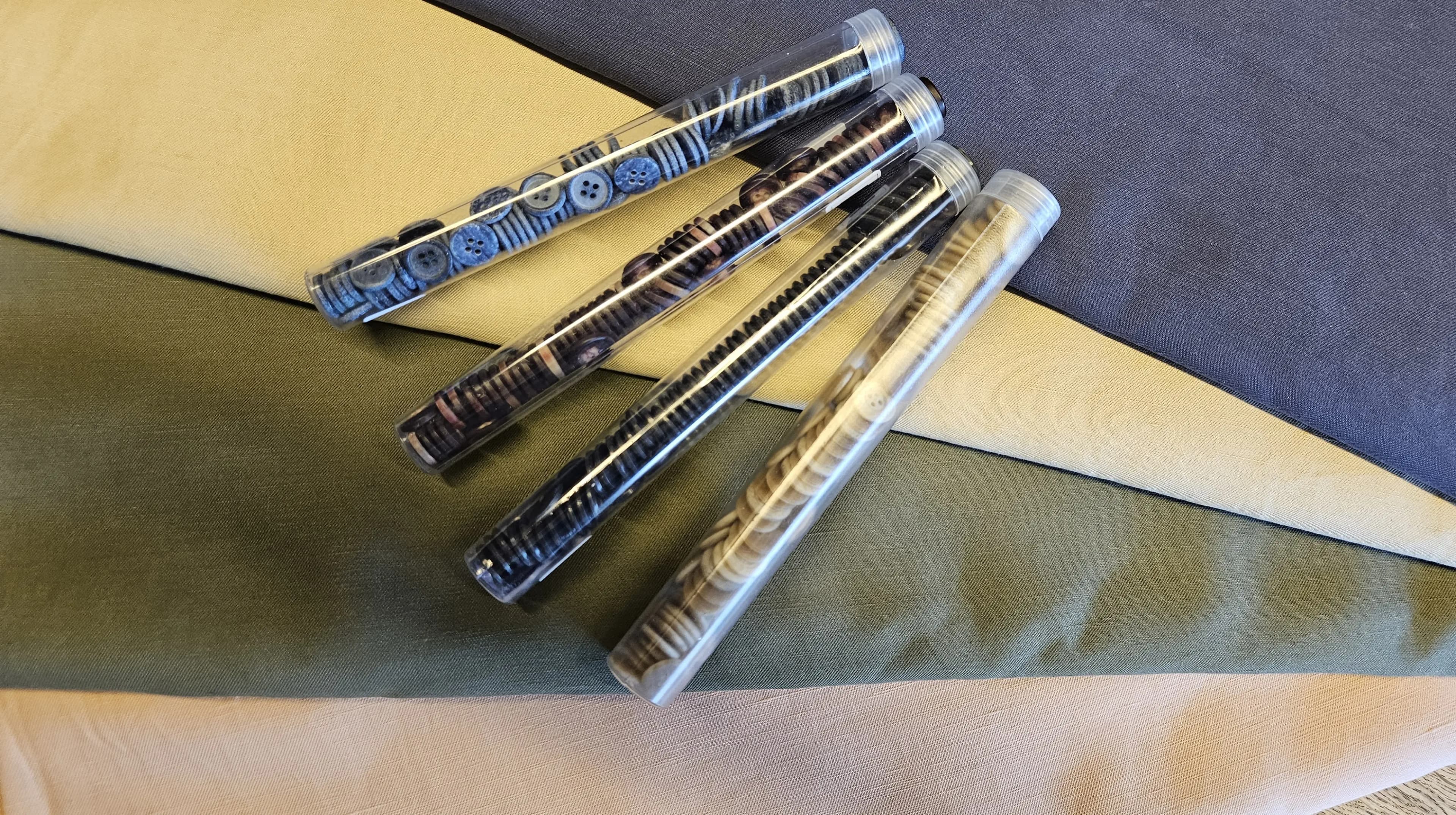 Stoffdetail eines Sellemond-Hemds